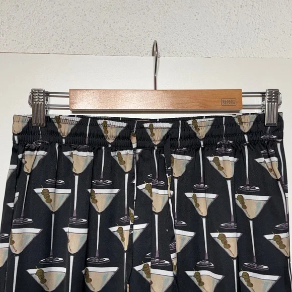 Show Me Your Mumu Overslept Pj Set in the Extra Dirty Martini Silky Print - Picture 15 of 17